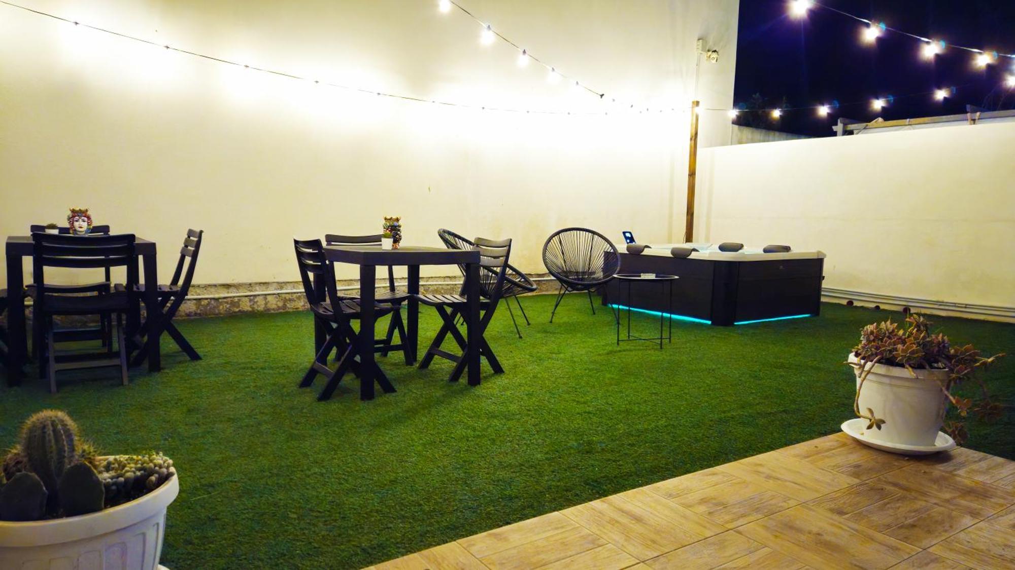 Stabile Hospitality Bed & Breakfast ตราปานี ภายนอก รูปภาพ