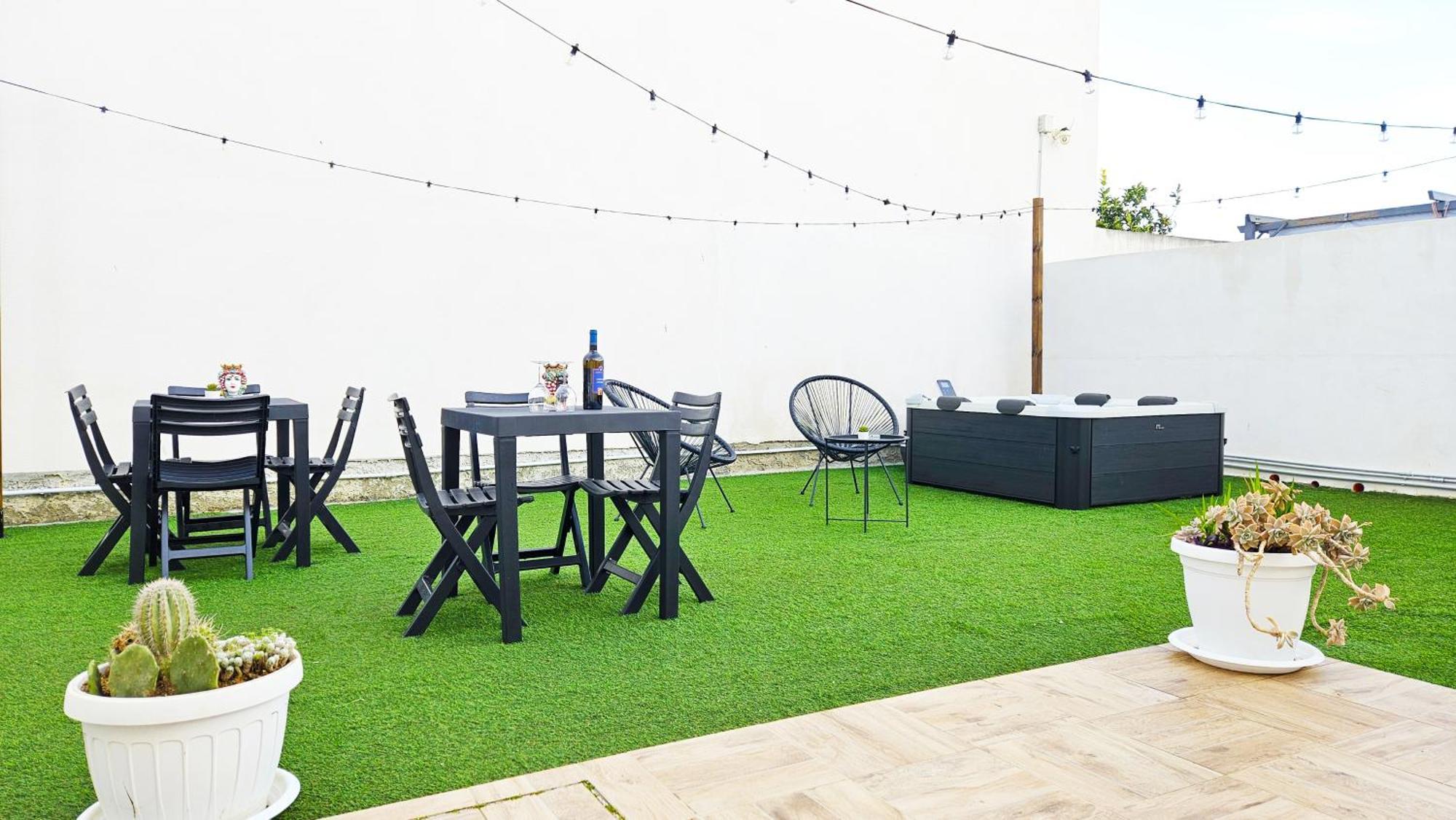 Stabile Hospitality Bed & Breakfast ตราปานี ภายนอก รูปภาพ